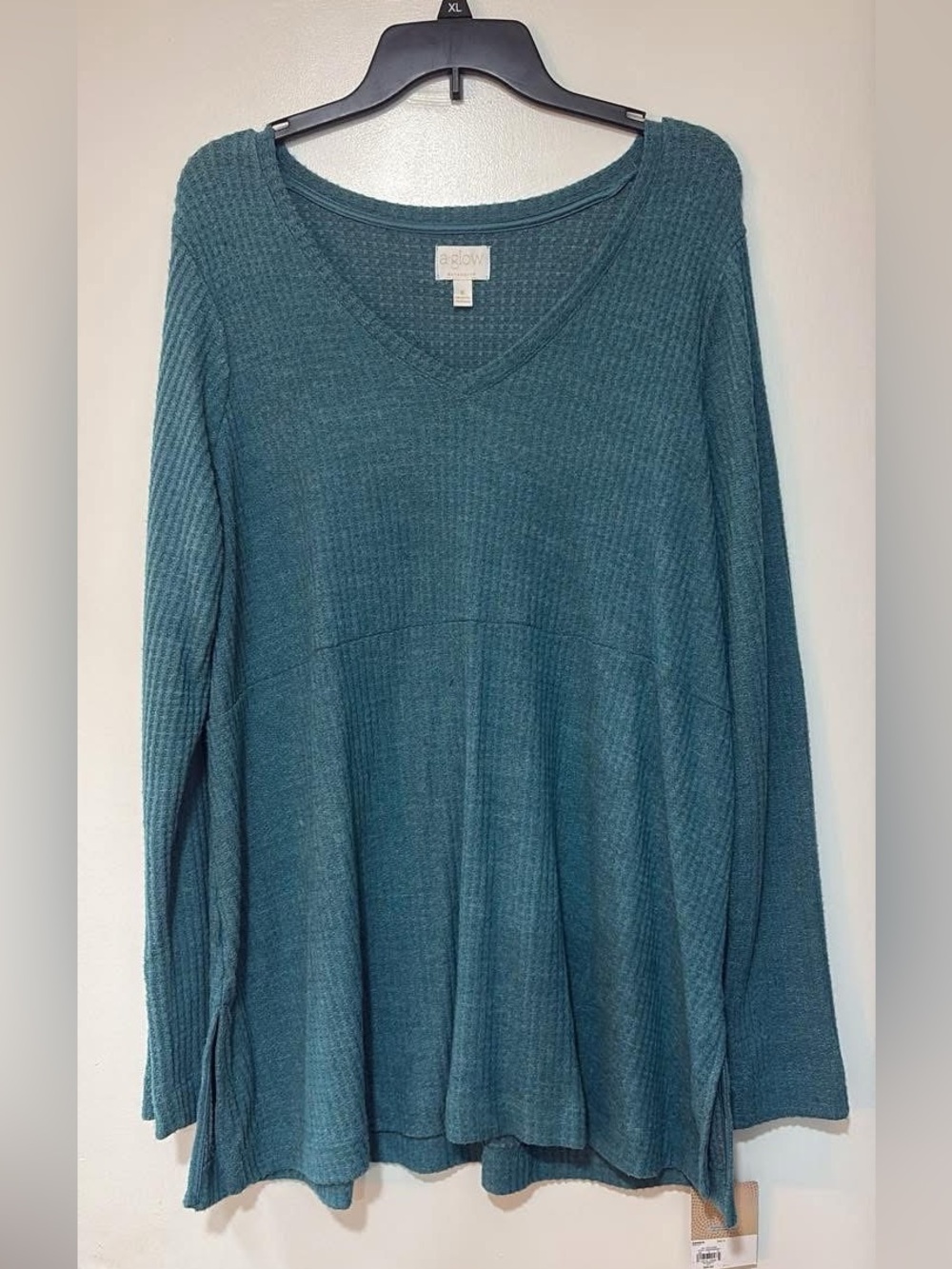 Maternity - a:glow Teal Ribbed V-Neck Flowy Tunic